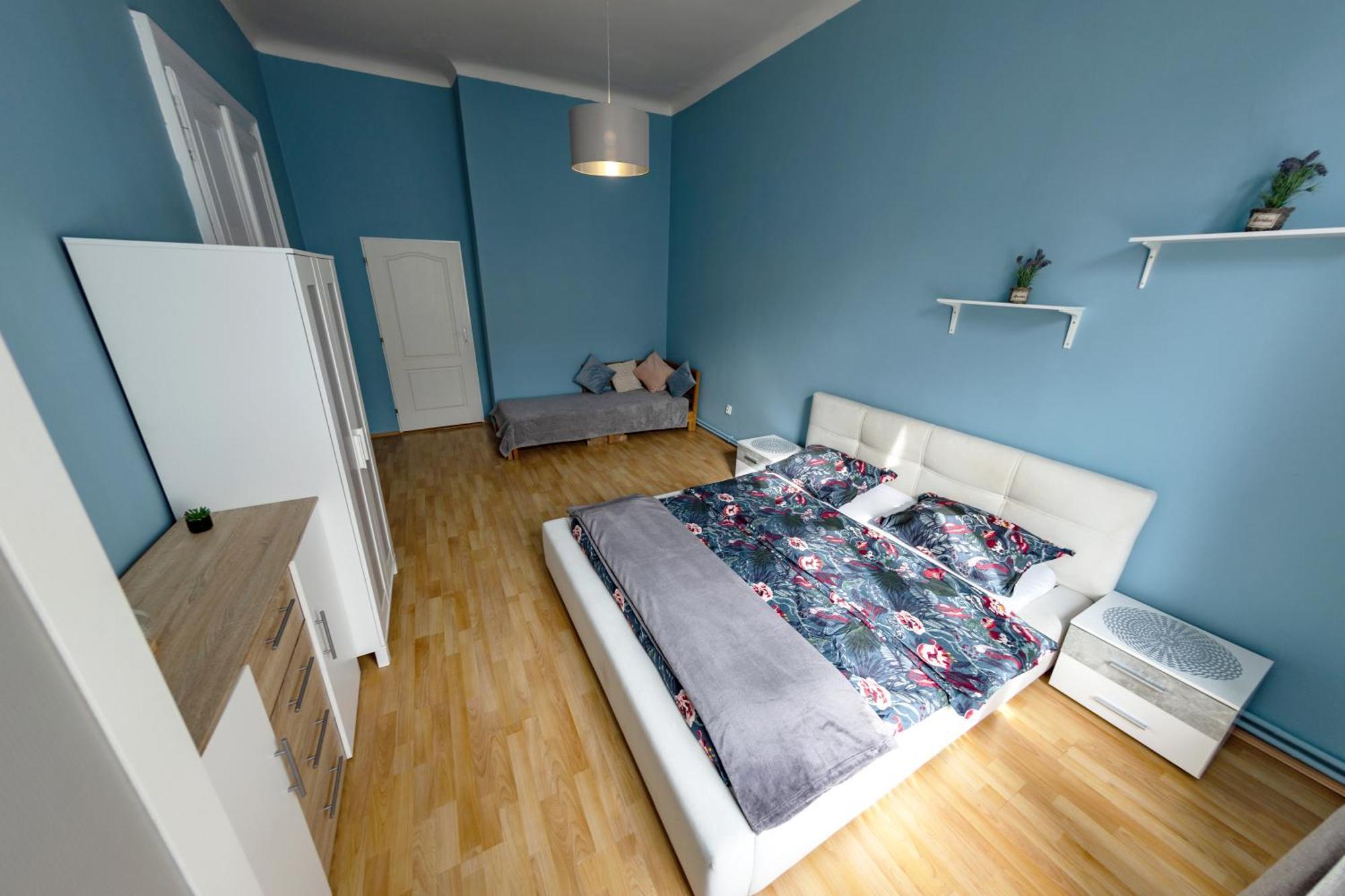 I.P.Pavlova Appartement Praag Buitenkant foto
